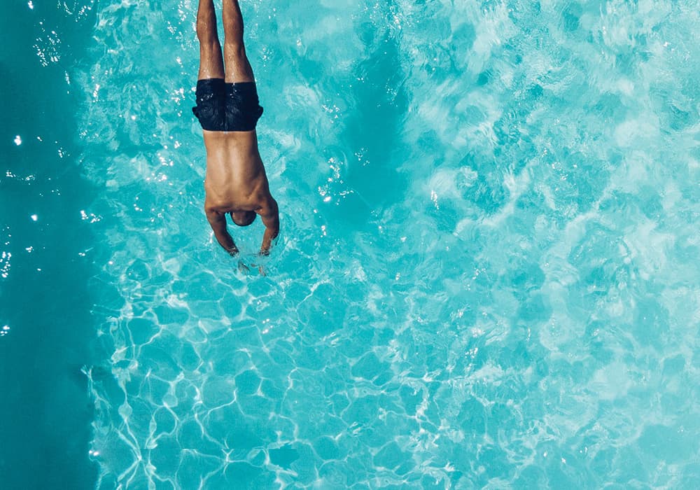 Pool Cleaning in Murrieta, Ca: Homeowner and Pool Service Company Responsibilities